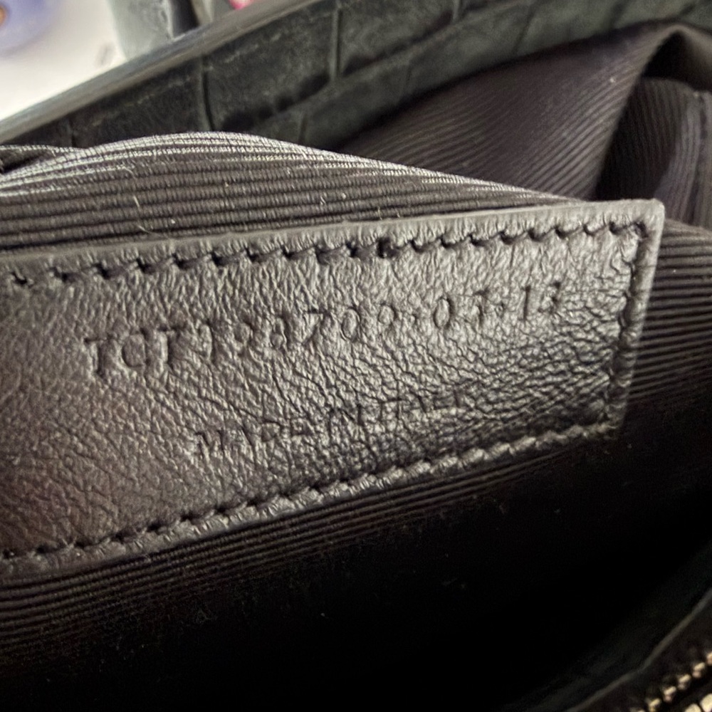 Saint Laurent Sac De Jour Tote in Matte Crocodile-Embossed Leather - Picture 16 of 17